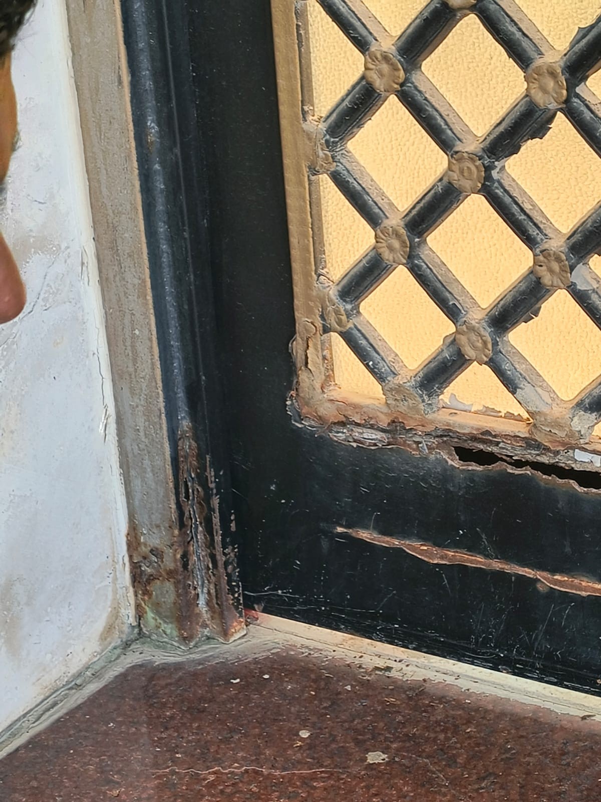 SADDAM HOSSAIN - الأعمال السابقة 3