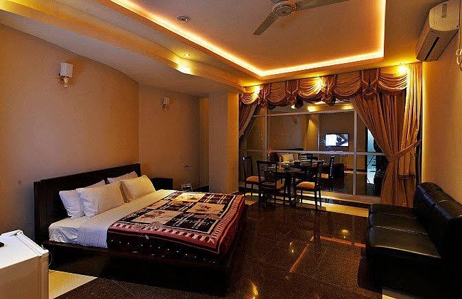 junaid younas - الأعمال السابقة 1