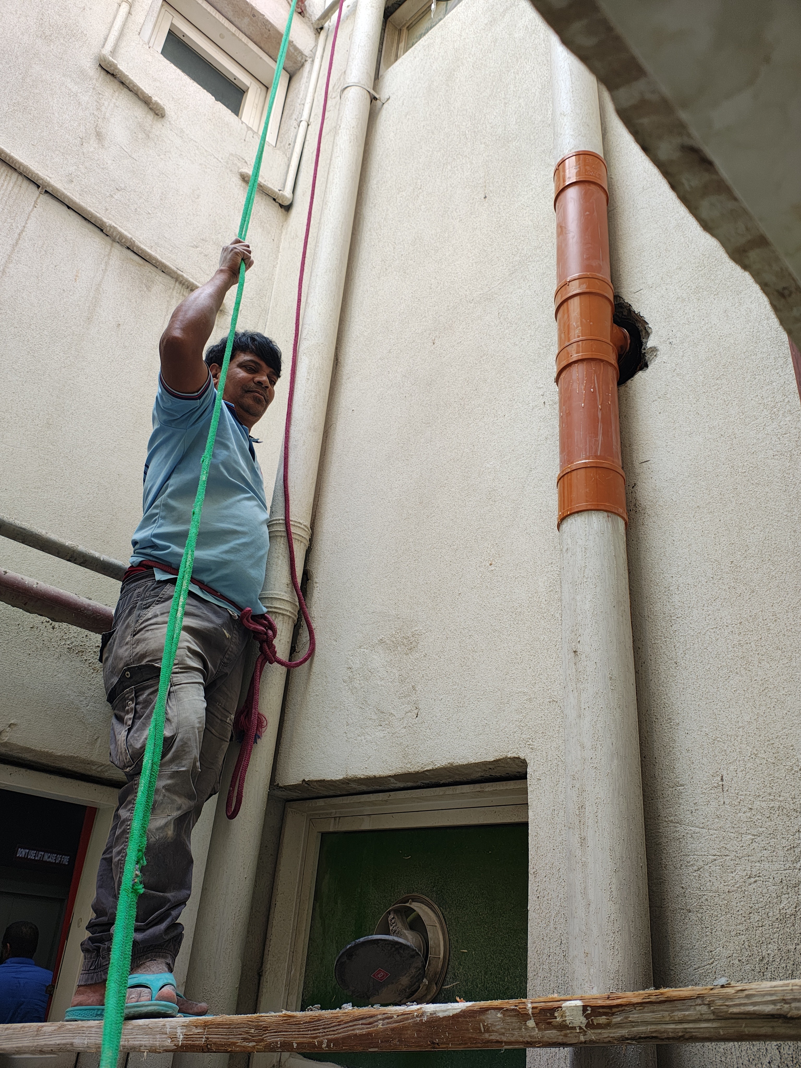 SADDAM HOSSAIN - الأعمال السابقة 8