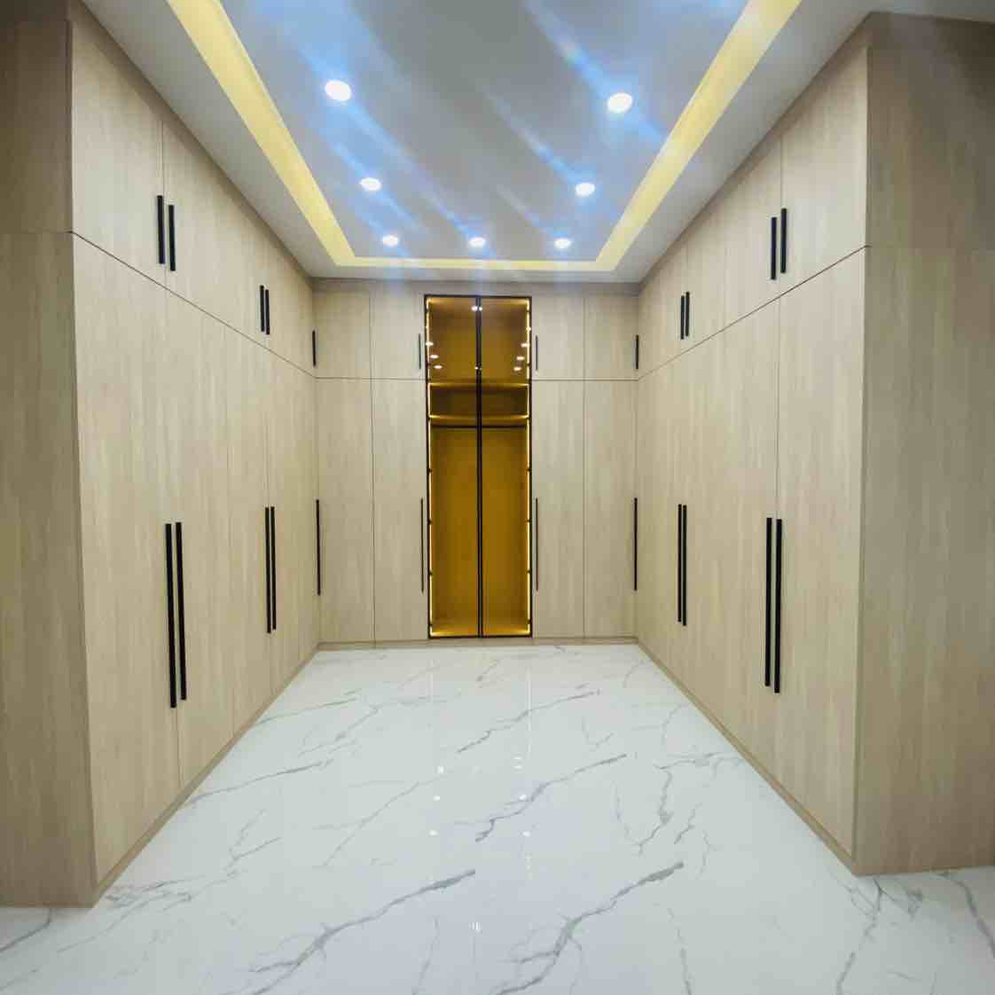 Provash Carpenter - الأعمال السابقة 2